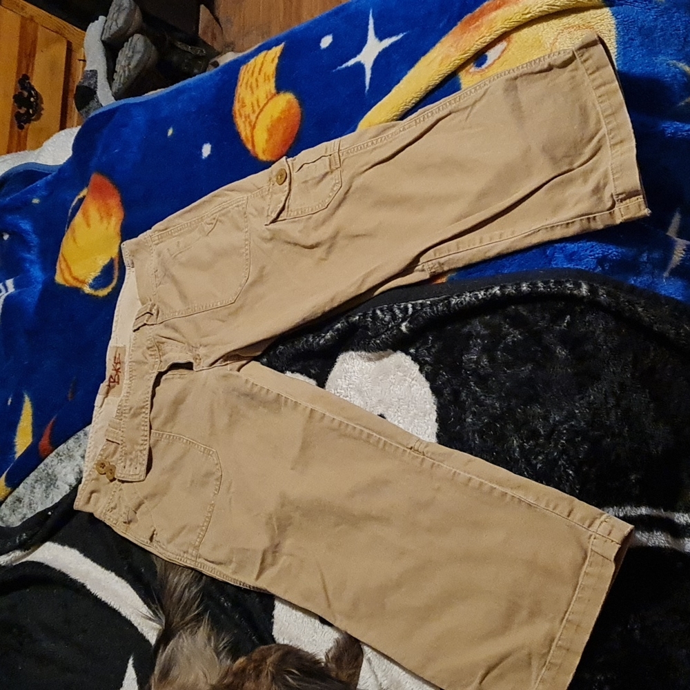 Capris - Picture 1 of 2